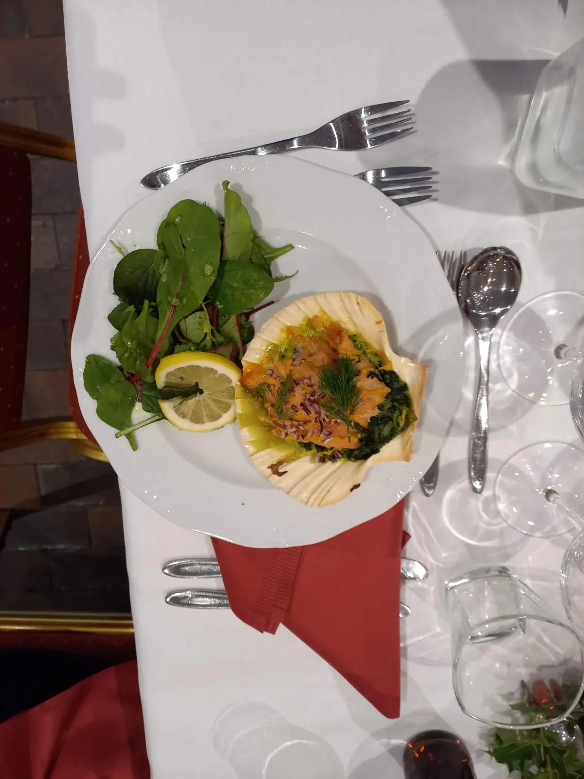 obTOLkSE-seafood-ret-creative-cooking-teambuilding.webp