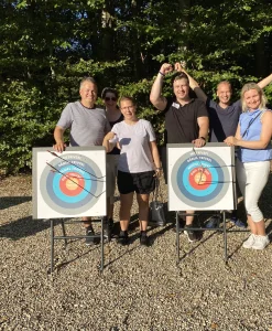 bueskydning-teambuilding-gruppe-sejr.webp