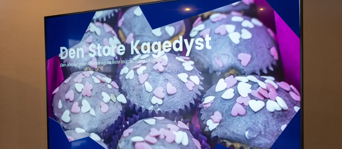 blaa-cupcakes-blomster-kagedyst.webp