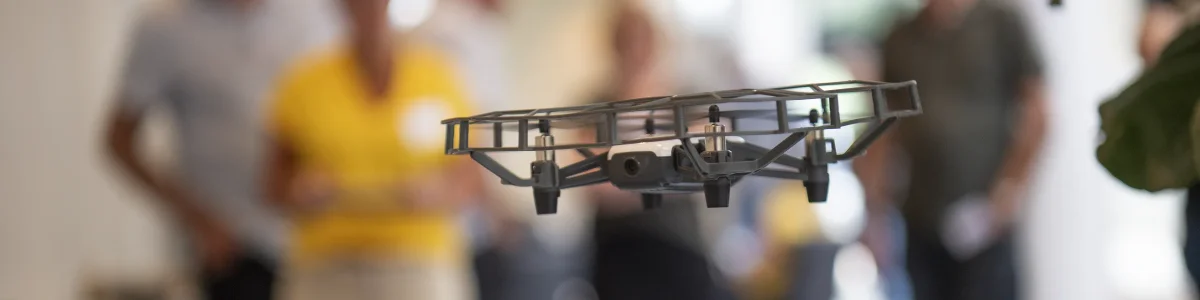drone-teambuilding-aktivitet-woa.webp