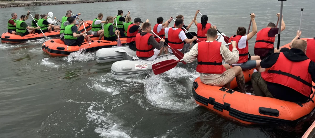 txFcdbv1-gummibaads-regatta-teambuilding-aktivitet-2.webp