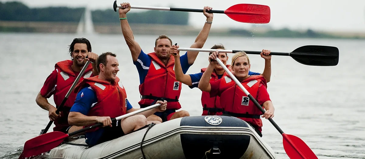 YeRn8BUK-gummibaads-regatta-teambuilding-aktivitet.webp