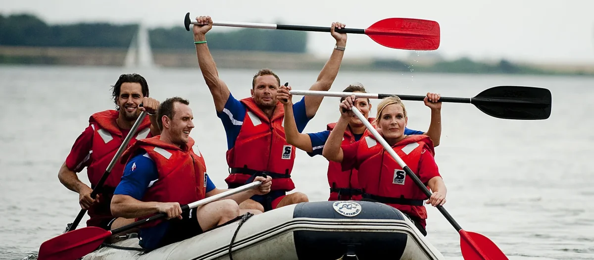 YeRn8BUK-gummibaads-regatta-teambuilding-aktivitet.webp