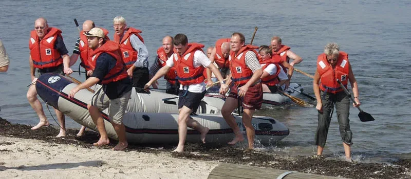 teambuilding-gummibaad-regatta-strand.webp