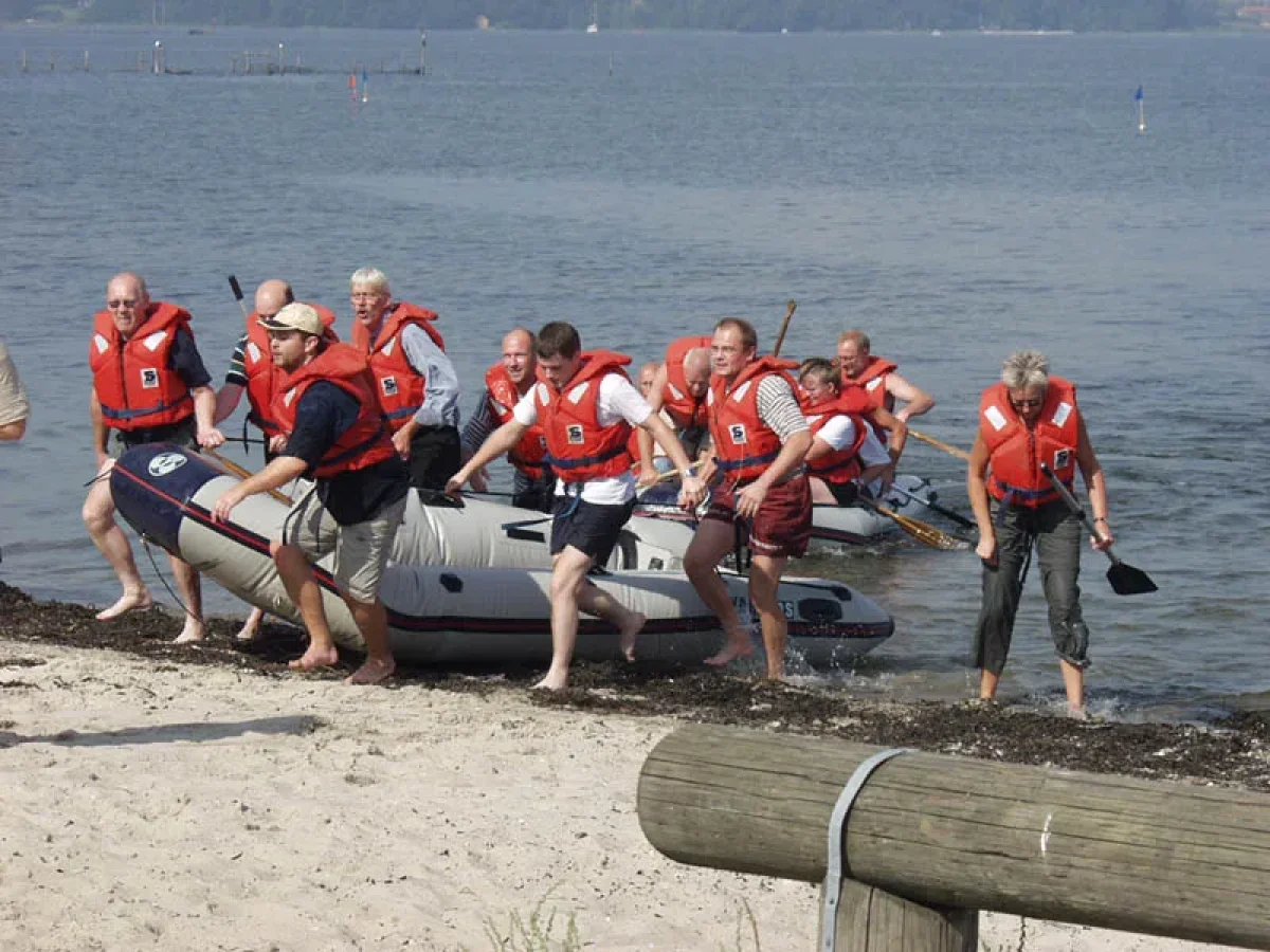 teambuilding-gummibaad-regatta-strand.webp