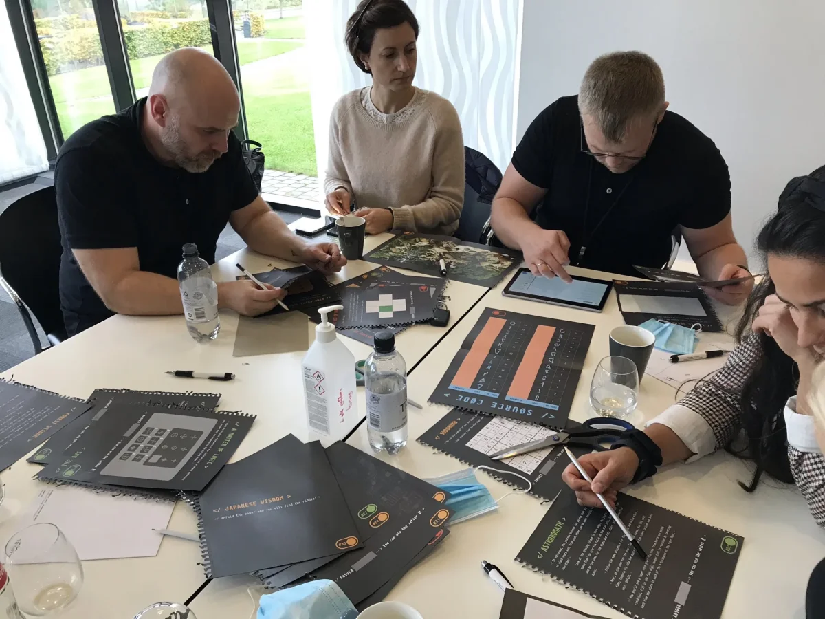 hackathon-teambuilding-samarbejde.webp