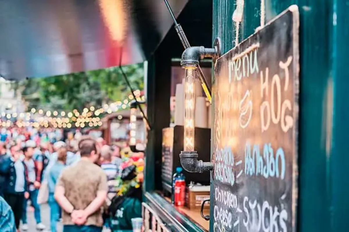aifxWZuA-Street-food-festival-World-of-Adventure.webp