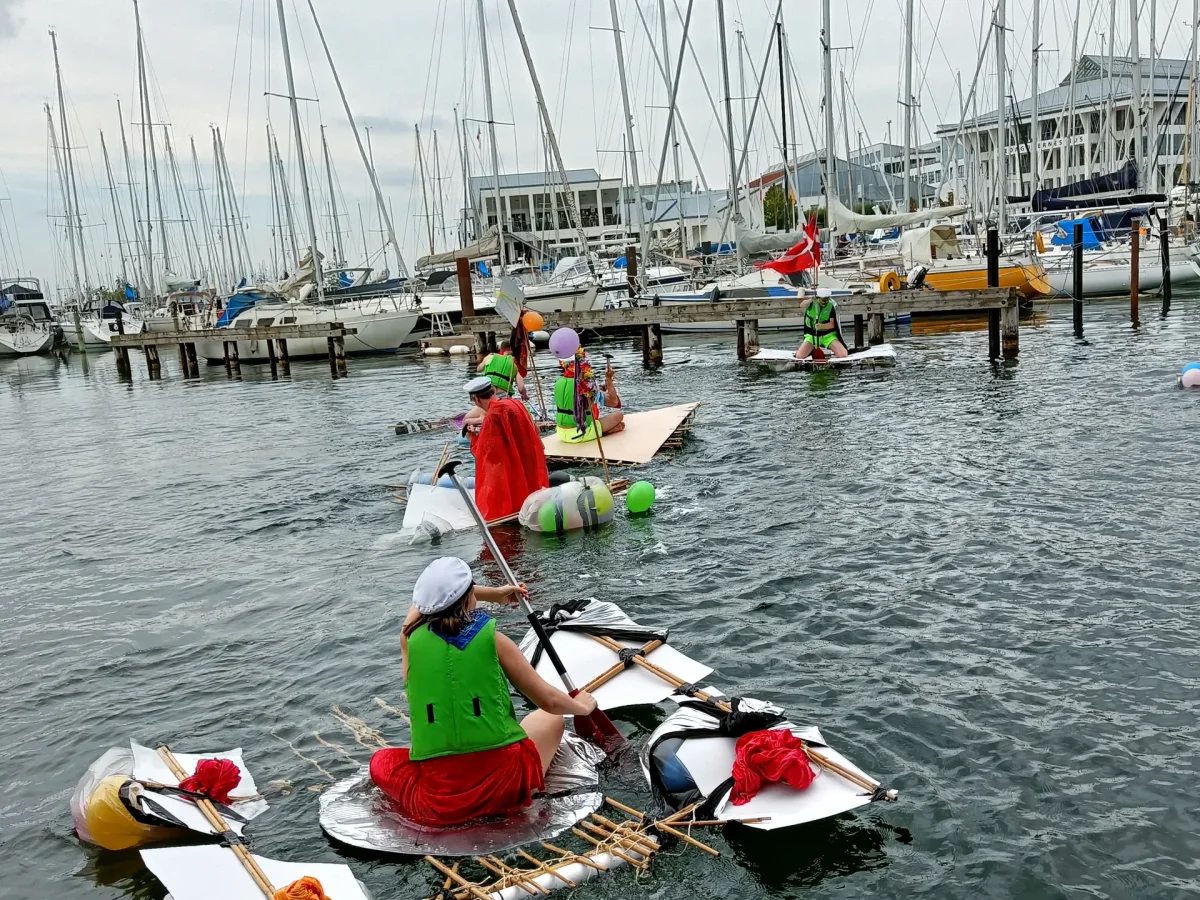 hope-float-teambuilding-marina.webp