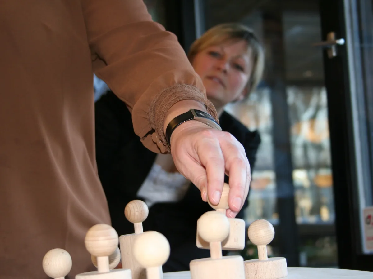 kommunikation-teambuilding-aktivitet-traeklodser.webp