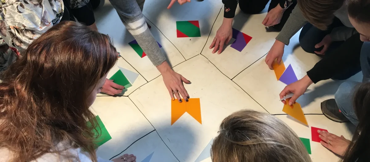 teambuilding-kommunikaos-aktivitet.webp