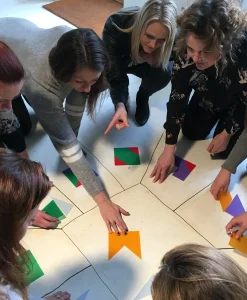 teambuilding-kommunikaos-aktivitet.webp