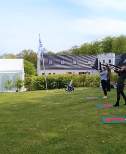 laser-lerdueskydning-teambuilding-aktivitet-2.webp