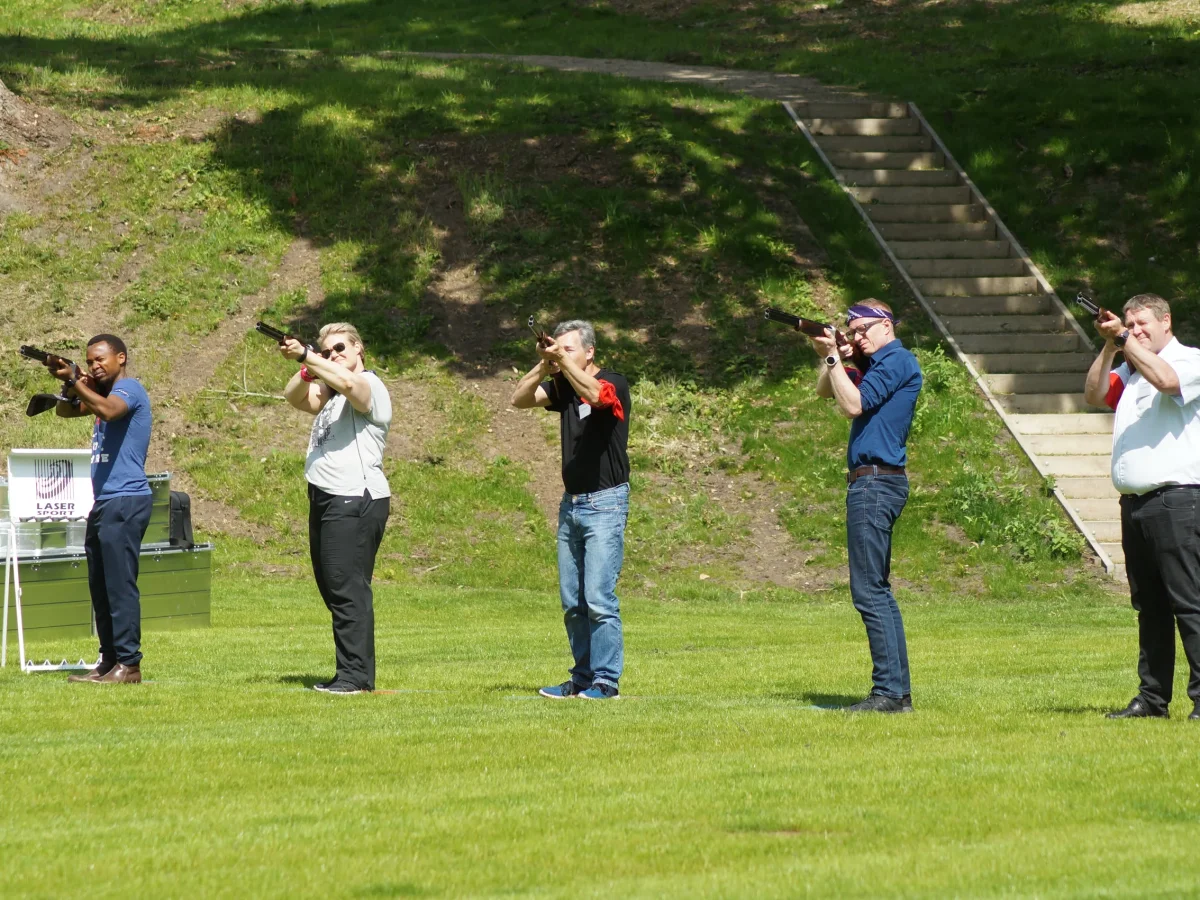laser-lerdueskydning-teambuilding-aktivitet-3.webp