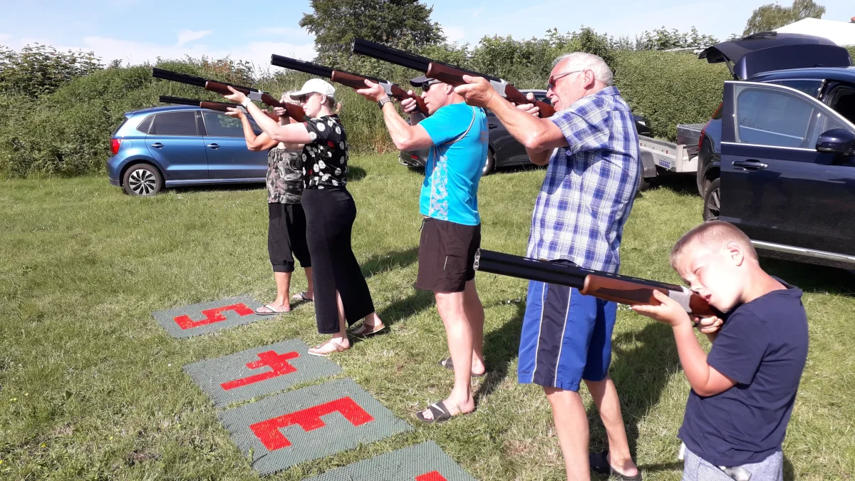 laser-lerdueskydning-teambuilding-aktivitet.webp