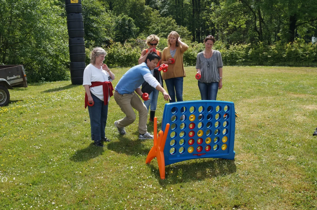 VjBv7Vby-money-maker-teambuilding-aktivitet-udendoers.webp