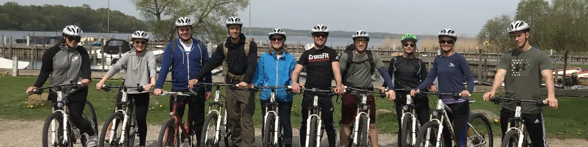bhOGH31k-mountainbike-gruppe-teambuilding-cykeltur.webp