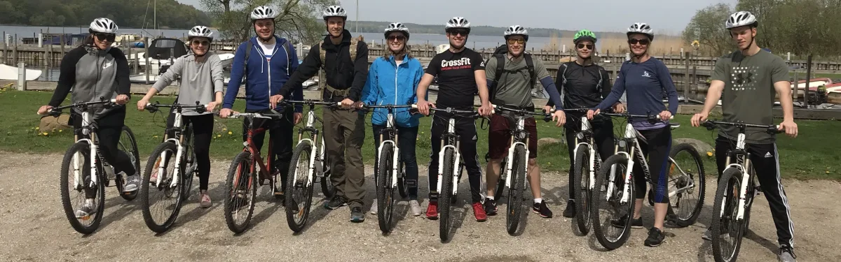 bhOGH31k-mountainbike-gruppe-teambuilding-cykeltur.webp