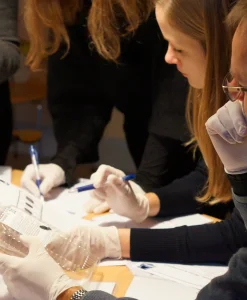 murder-mystery-efterforskning-teambuilding.webp