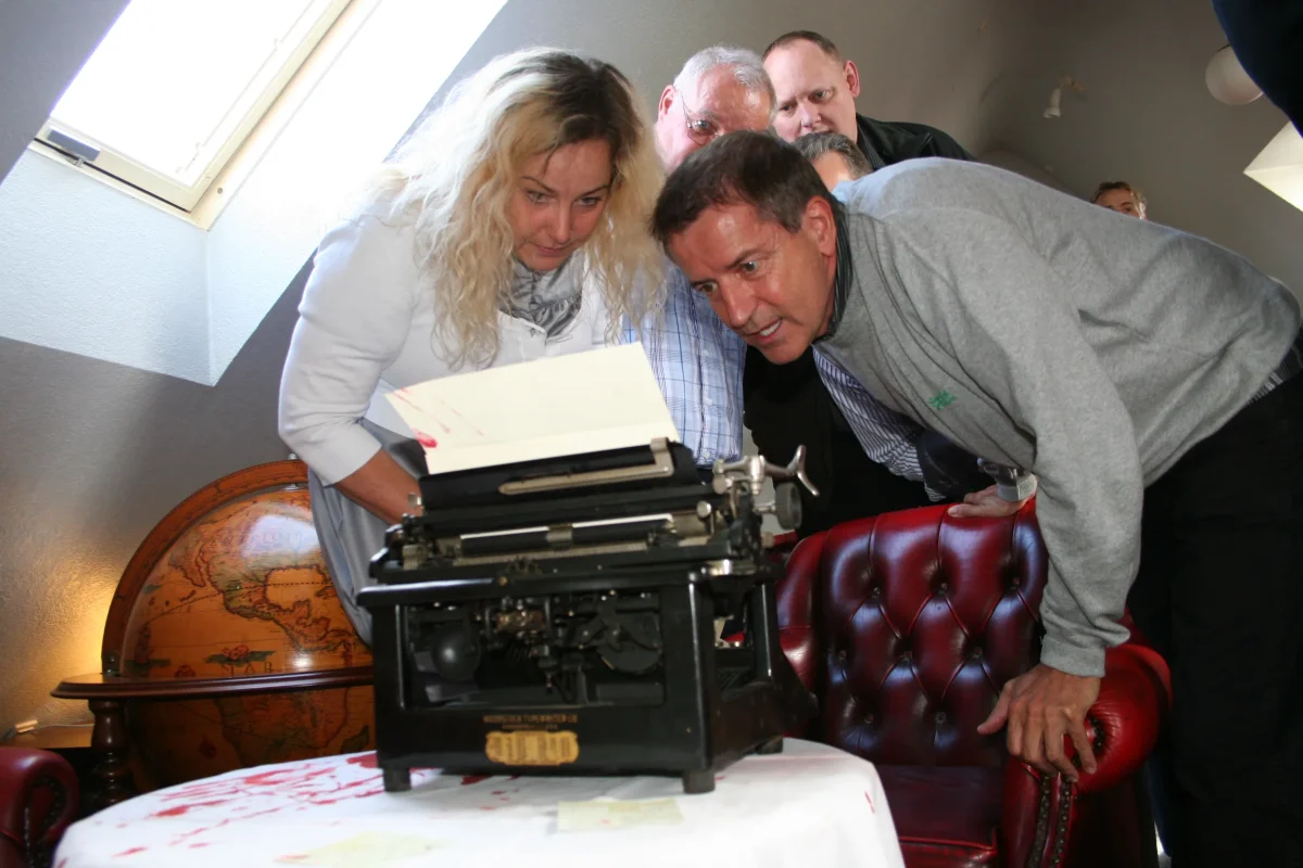 murder-mystery-teambuilding-aktivitet.webp