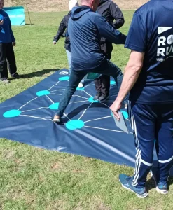 rnPQQaGB-optimizer-teambuilding-aktivitet-deltagere-gulvspil.webp
