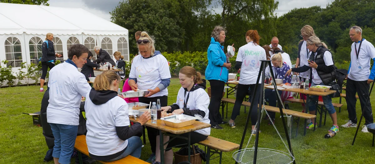 5wqYde0b-outdoor-madlavning-teambuilding-aktivitet-2.webp