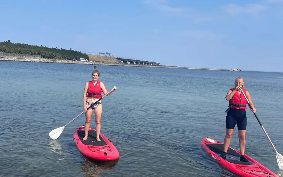 paddleboard-teambuilding-aktivitet-vand.webp