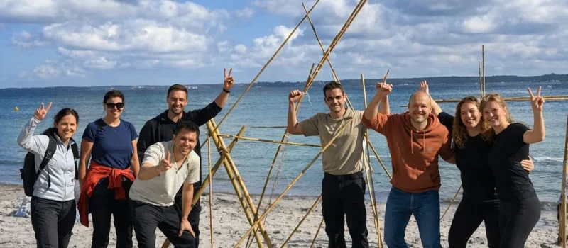 teambuilding-katapult-strand-aktivitet.webp
