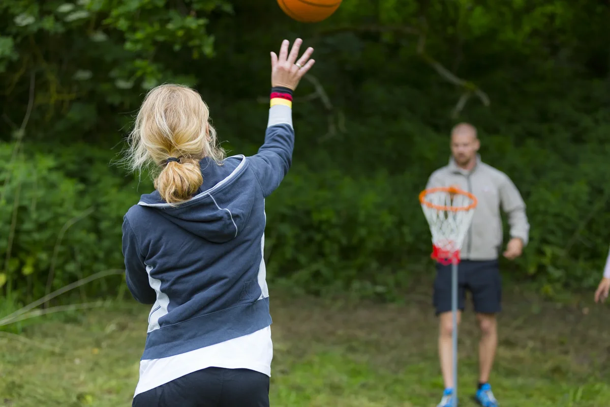 basketball-teambuilding-aktivitet.webp