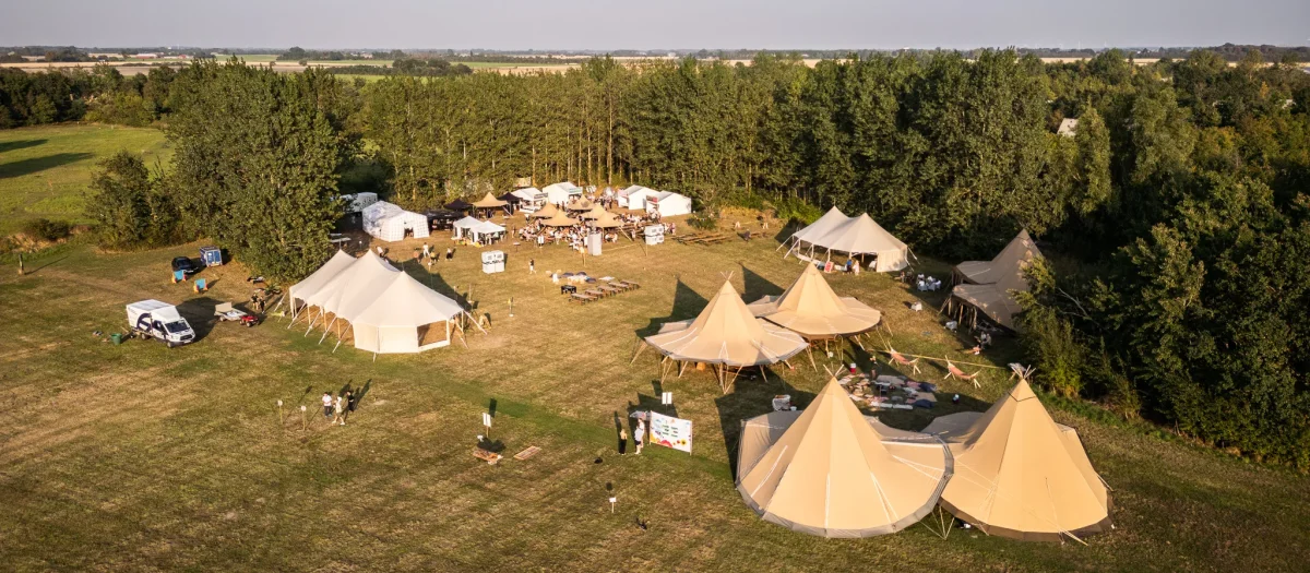 aerial-view-outdoor-teambuilding-camp.webp