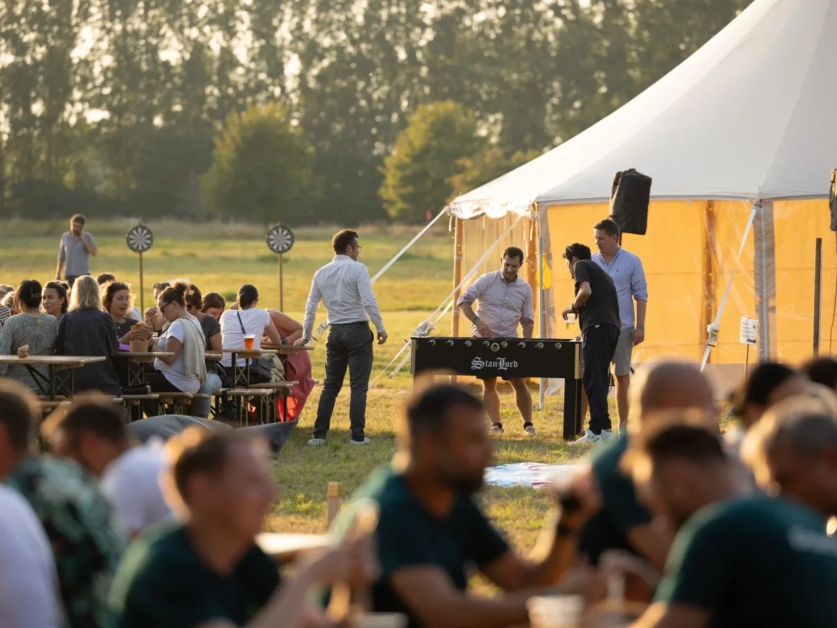 outdoor-teambuilding-event-telt-aften.webp