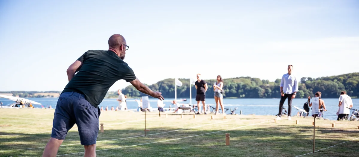 garden-games-kubb-teambuilding-aktivitet.webp