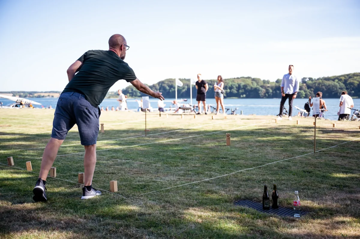 garden-games-kubb-teambuilding-aktivitet.webp