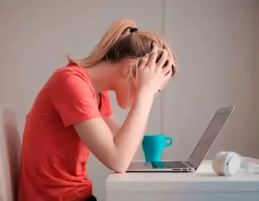 Sådan spotter du et dårligt arbejdsmiljø