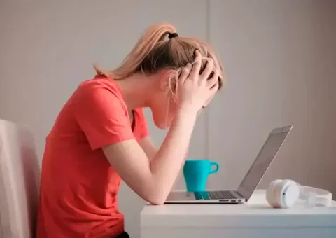 Sådan spotter du et dårligt arbejdsmiljø