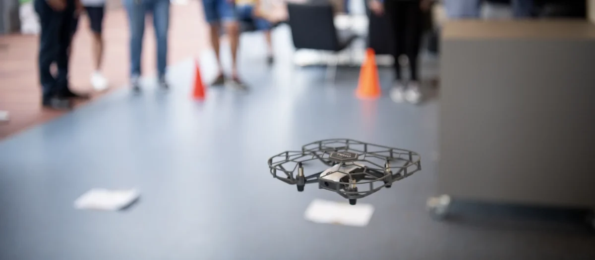 NmnoVKBS-game-of-drones-teambuilding.webp