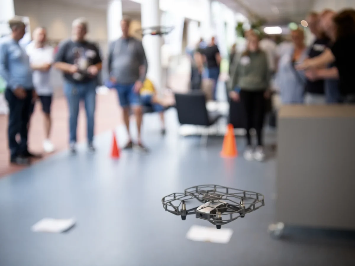 NmnoVKBS-game-of-drones-teambuilding.webp
